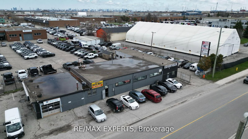 49 Costa Rd, Vaughan, L4K 1M9 | Image 2