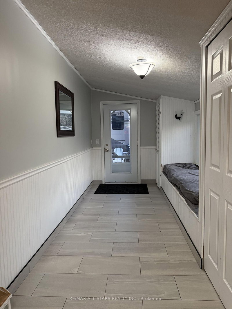 31 O'Dell Lane, Georgina, L0E 1S0 | Image 3