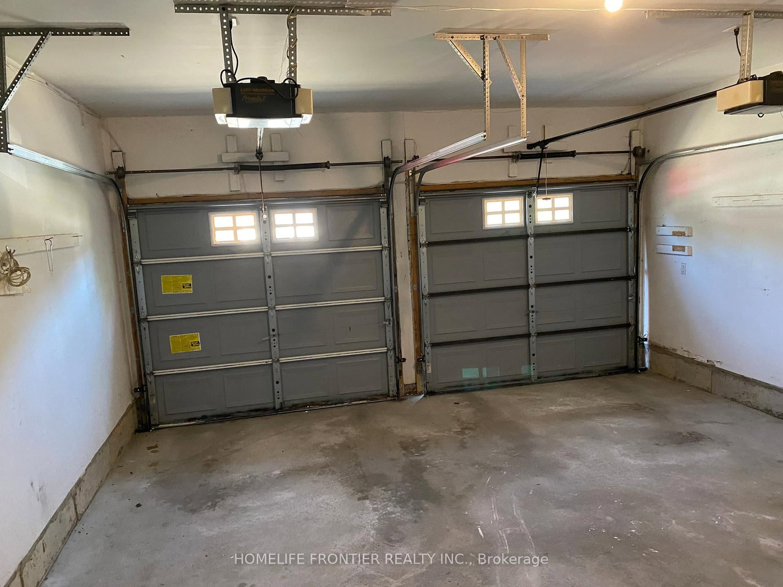 87 Estate Garden Drive - Photo 16