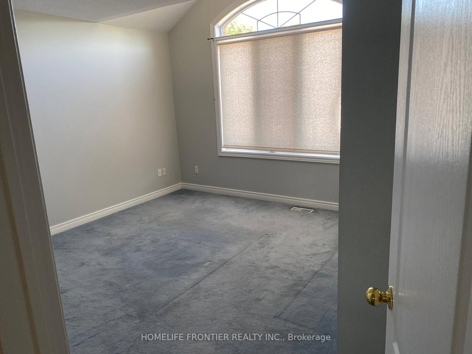 87 Estate Garden Drive - Photo 4