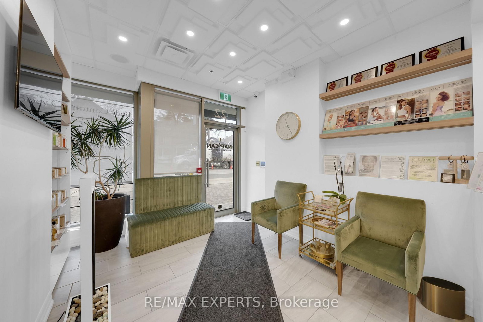 281 Woodbridge Avenue, Unit 22C - Photo 2