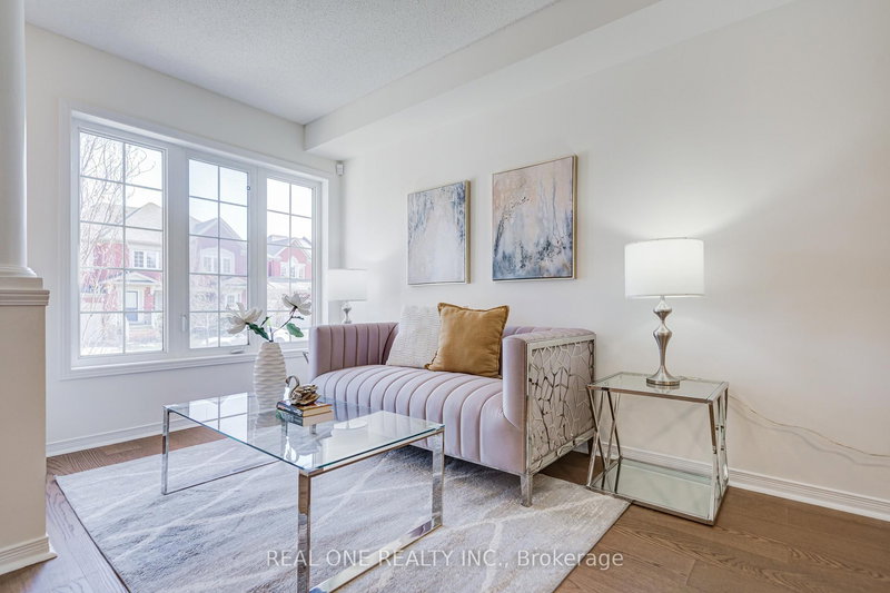 65 Westcliffe Cres, Richmond Hill, L4E 0S5 | Image 3