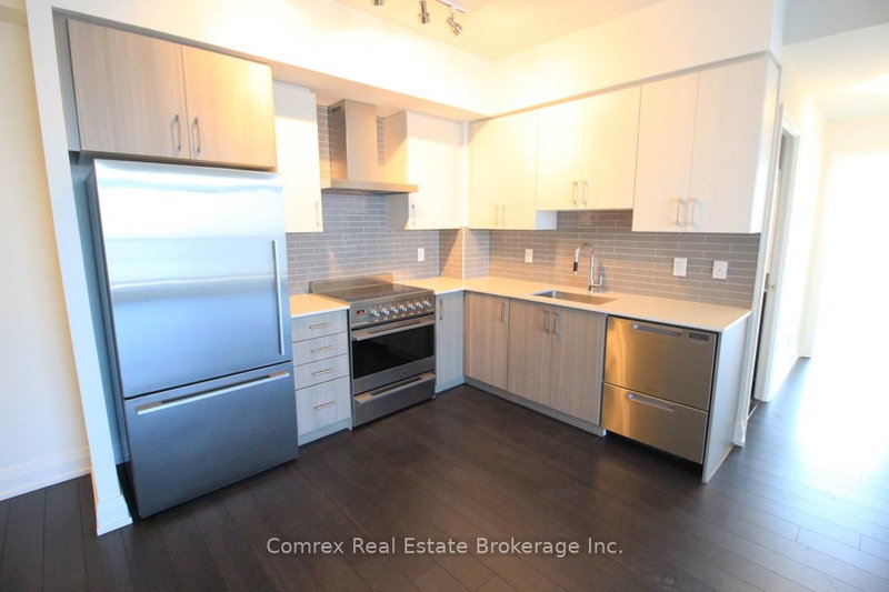 LPH9 - 3600 Highway 7 Rd, Vaughan, L4L 0G7 | Image 3