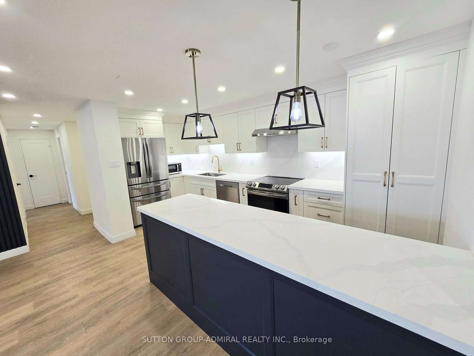 50 Inverlochy Boulevard, Unit 1004 - Photo 6