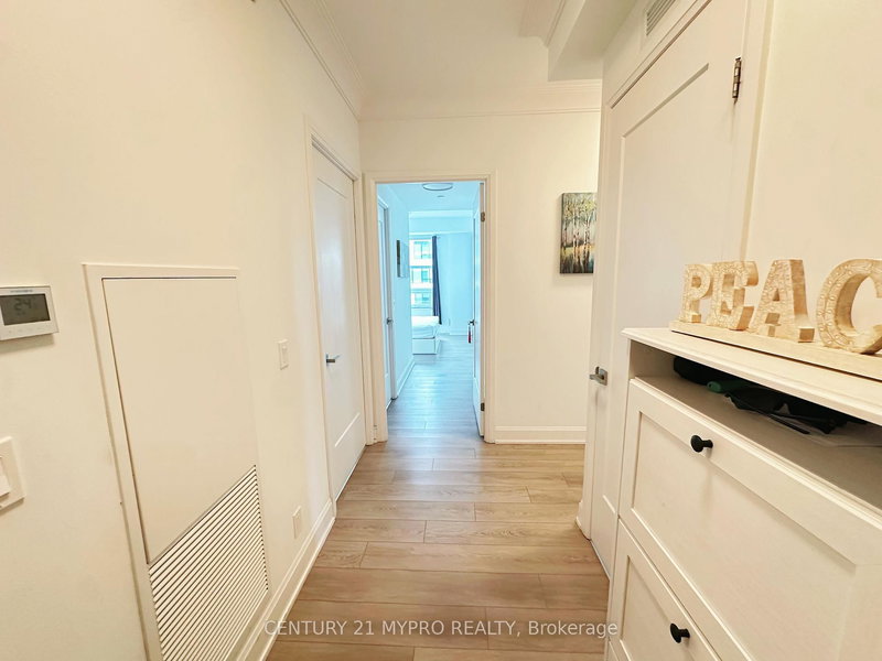 701 - 38 Water Walk Dr, Markham, L3R 6M8 | Image 3