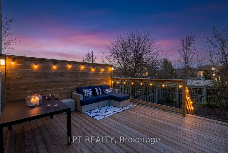 25 Hattie Crt, Georgina, L4P 3Z7 | Image 3