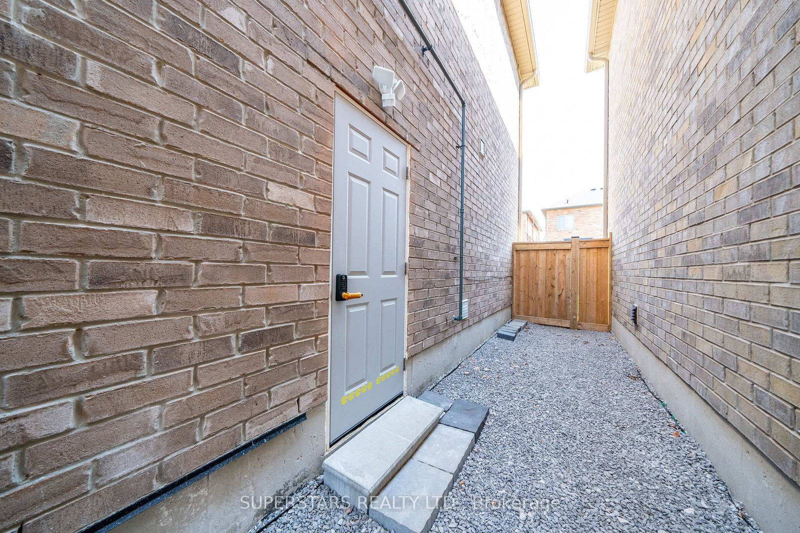 49 Birkett Way - Photo 47