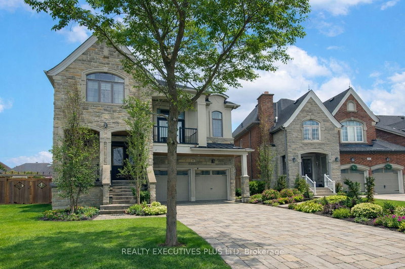 10 Sim Hill Cres, King, L7B 0C4 | Image 2