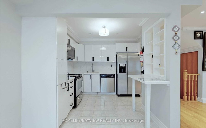 35 Wedgewood (first and second floor) Pl, Vaughan, L4K 4X7 | Image 3