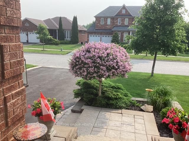 22 Ash Green Lane, Uxbridge, L9P 2A8 | Image 3