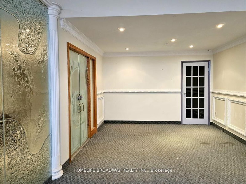 11 - 100 West Beaver Creek Rd, Richmond Hill, L4B 1H4 | Image 3