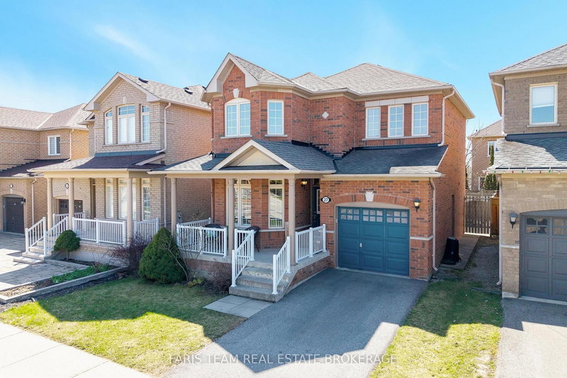 27 Fontebella Ave, Vaughan, L4H 2A6 | Image 2