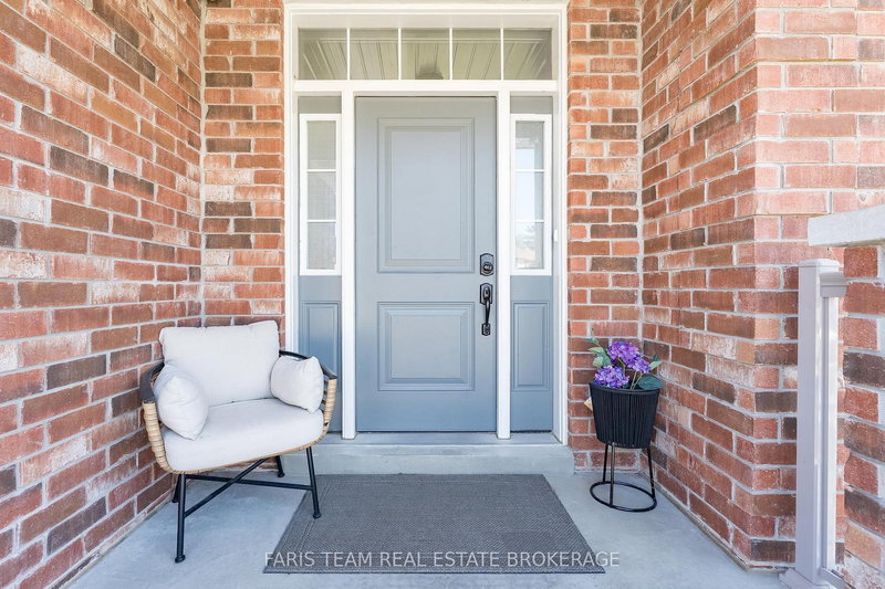 787 Freemont Crt, Innisfil, L9S 0K4 | Image 3