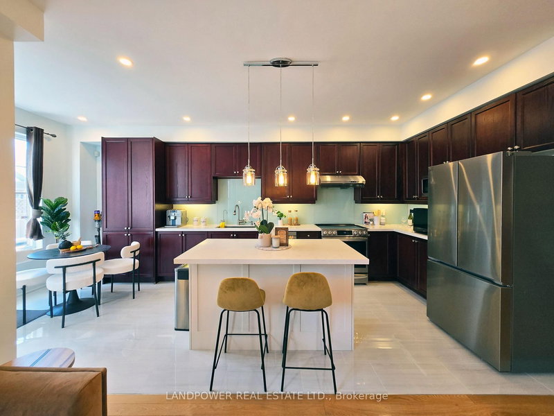 125 Yale Lane, Markham, L6B 1G5 | Image 2