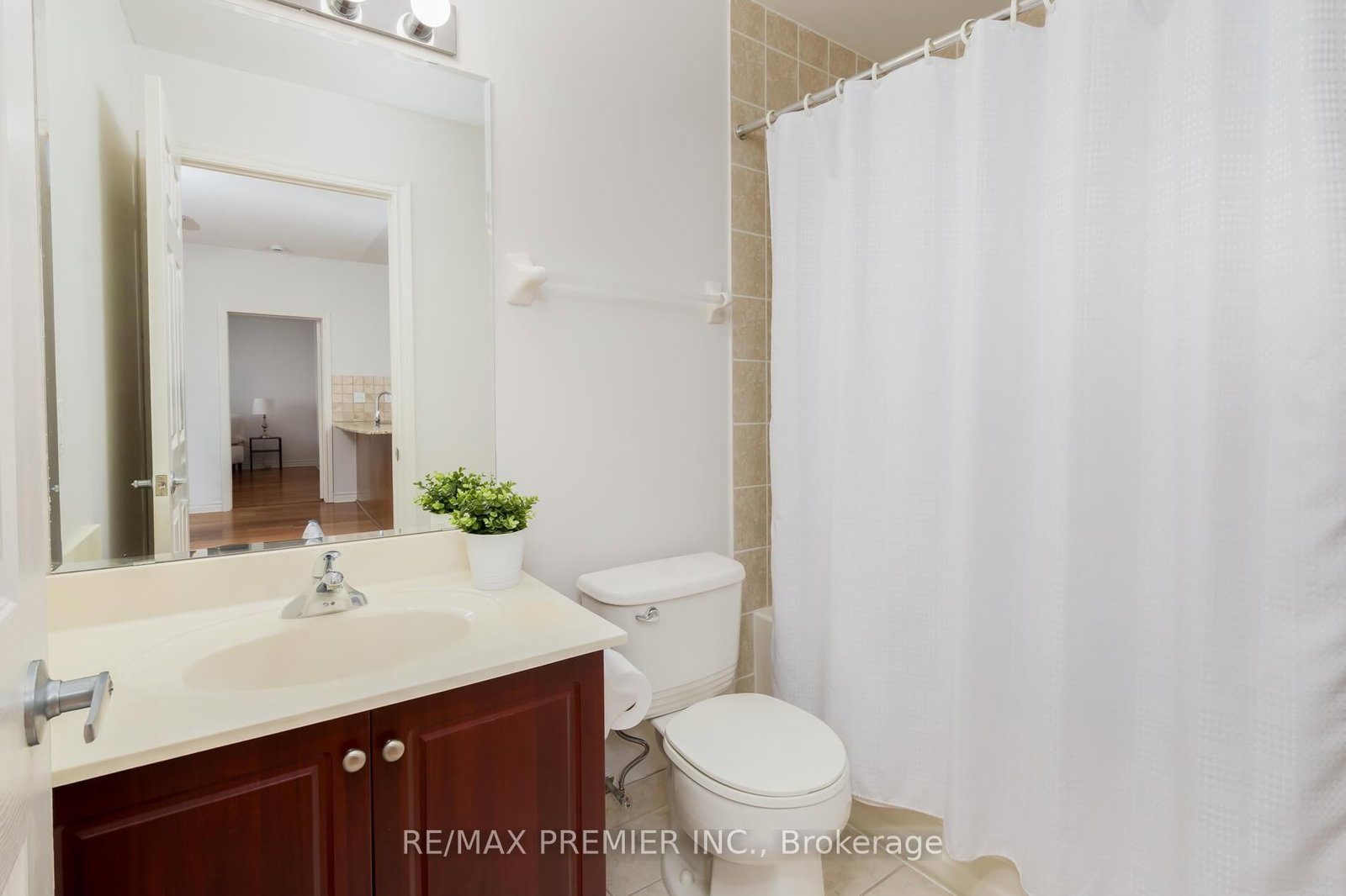 4620 Highway 7, Unit 206 - Photo 18