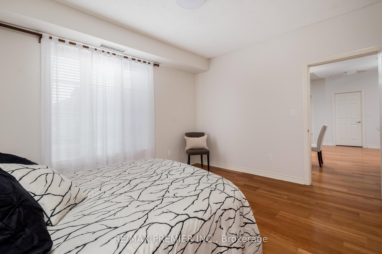 4620 Highway 7, Unit 206 - Photo 20