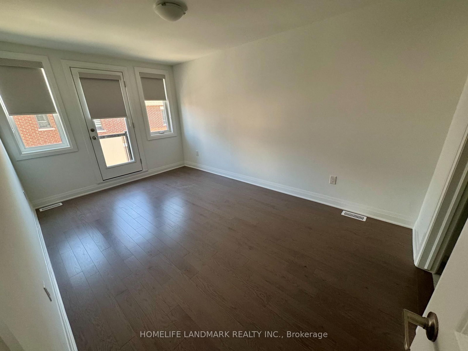 7 Wisla Avenue - Photo 17