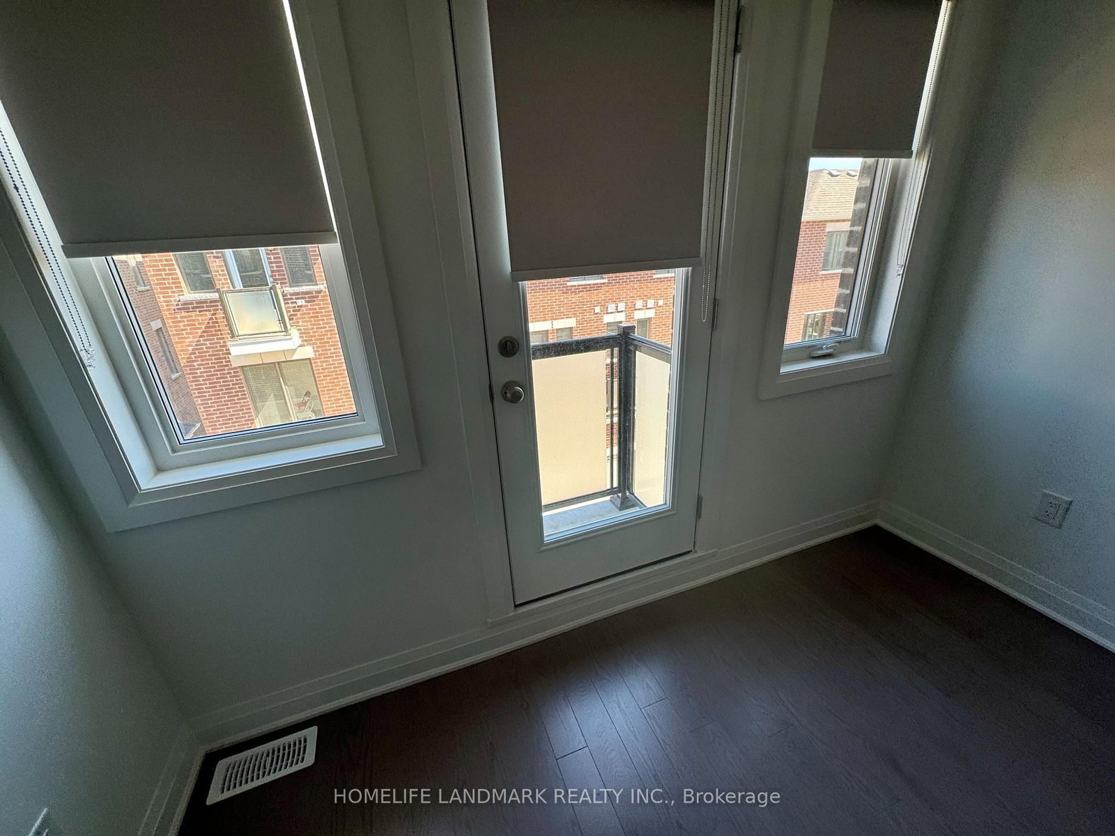 7 Wisla Avenue - Photo 19