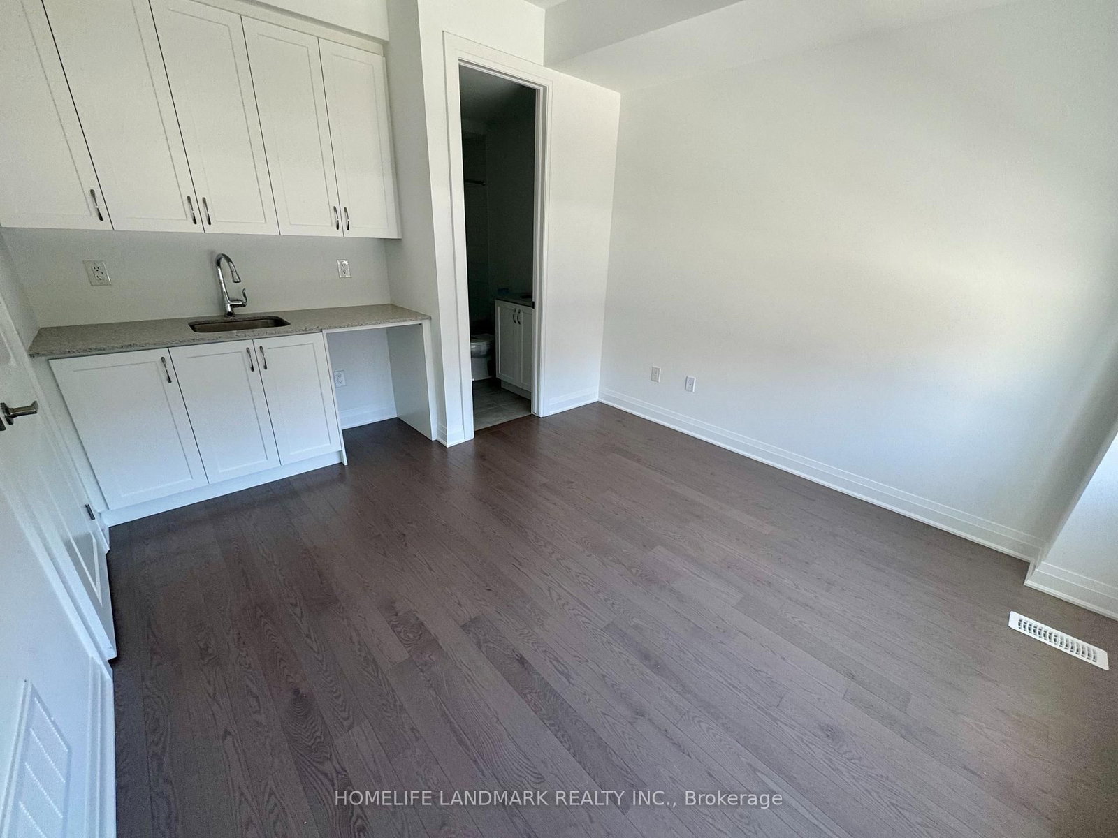 7 Wisla Avenue - Photo 23