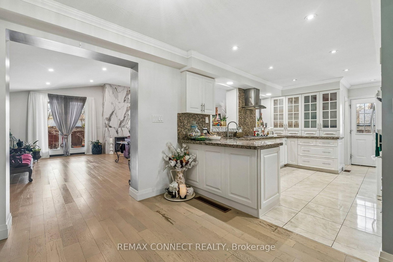 750 Gorham Street - Photo 8