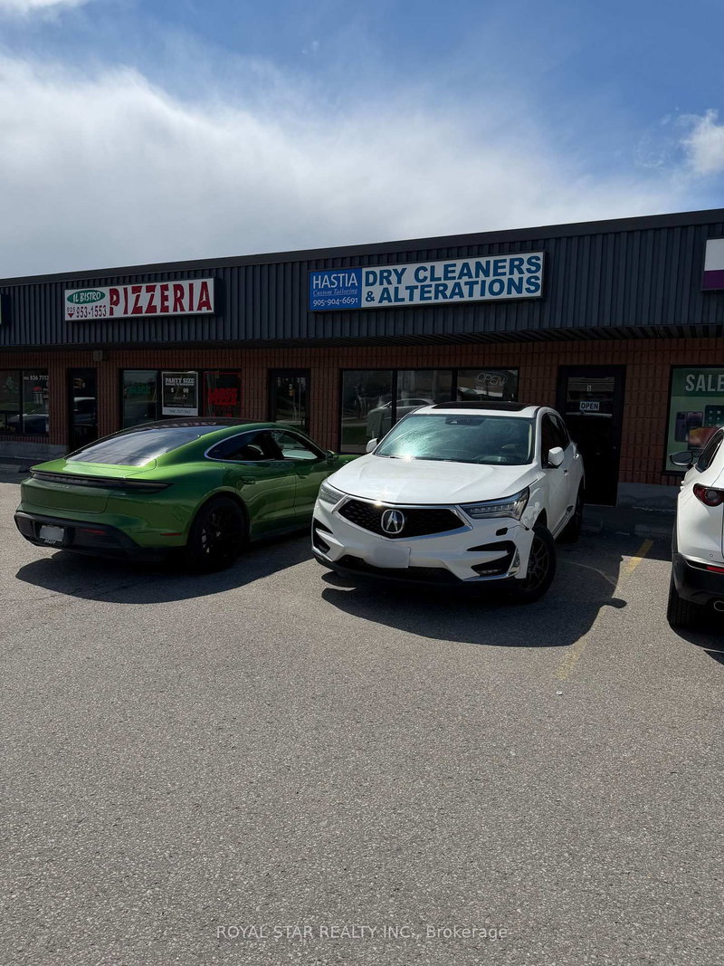 5 - 16630 Bayview Ave, Newmarket, L3X 1X2 | Image 2