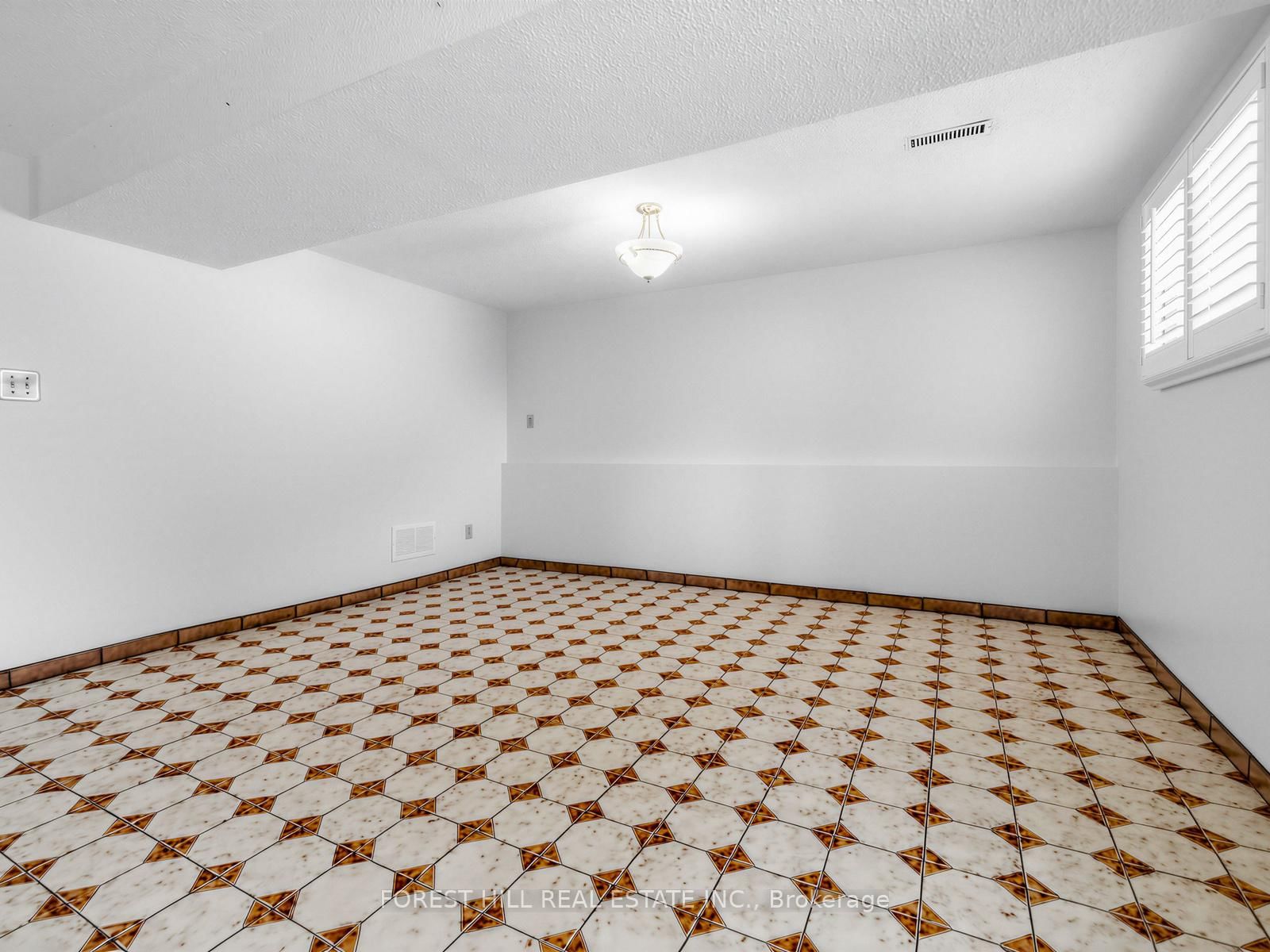 10 Boyne Highland Crescent - Photo 23