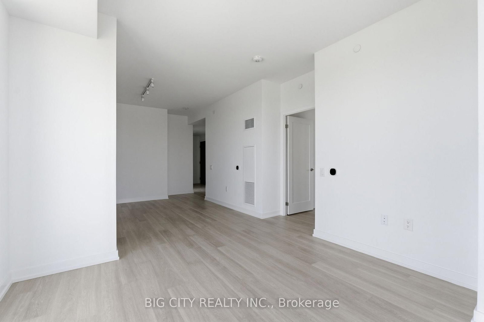 9751 Markham Road, Unit 2203 - Photo 5