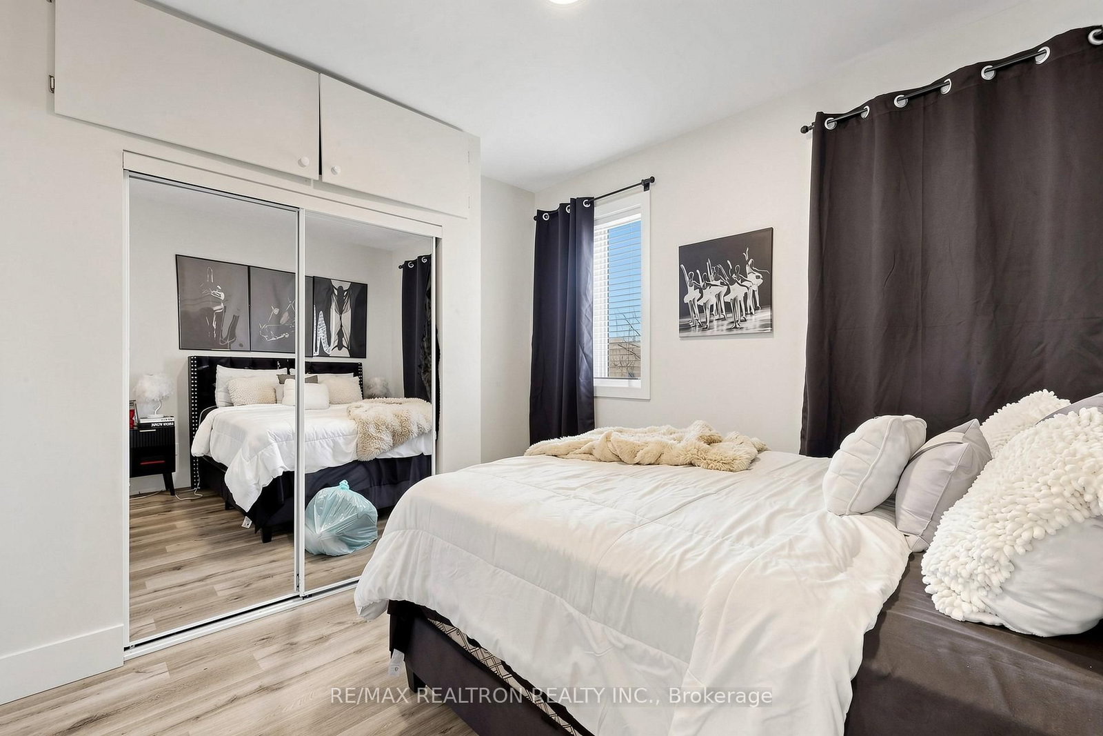 352 Main Street N - Photo 17