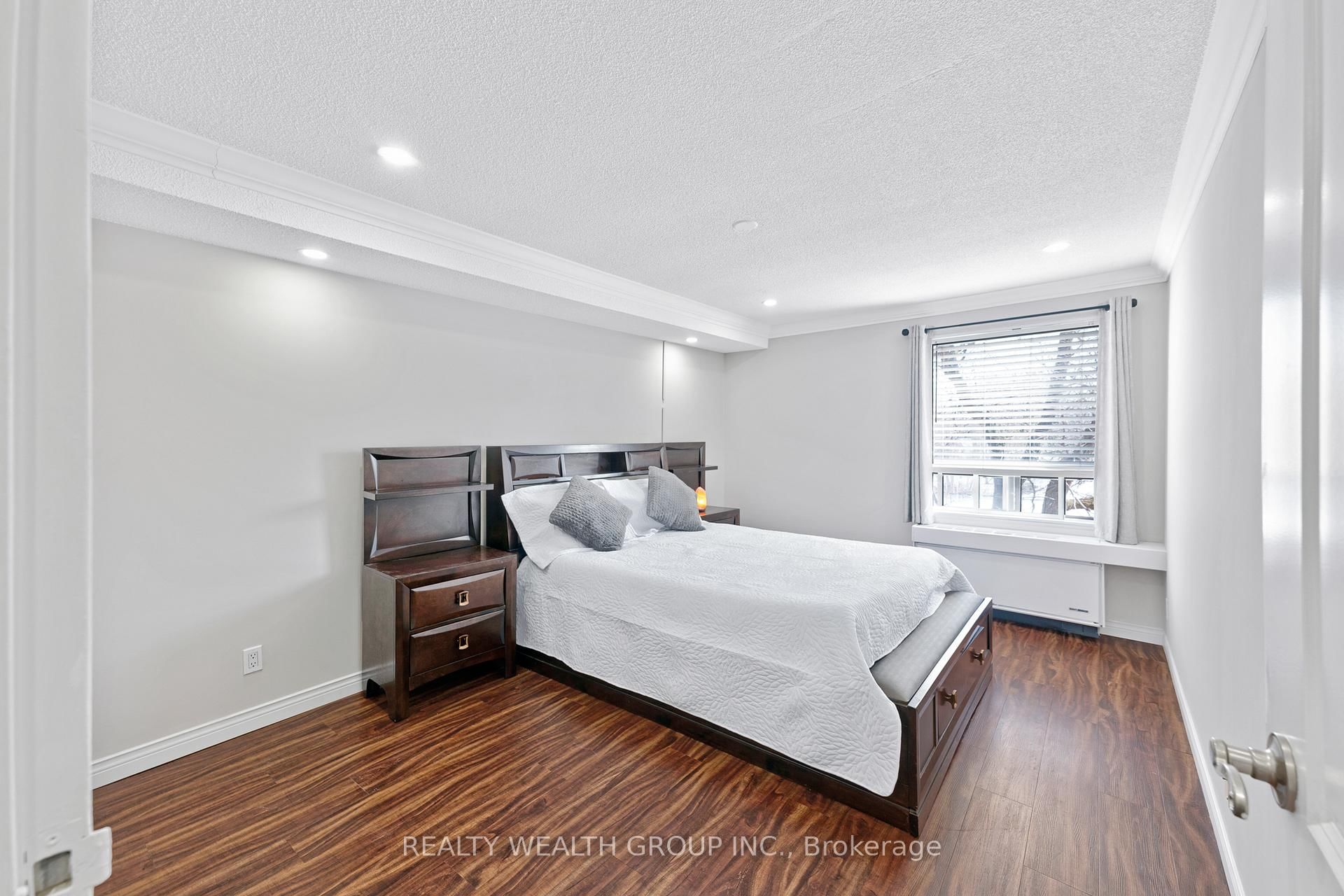 155 Main Street N, Unit 221