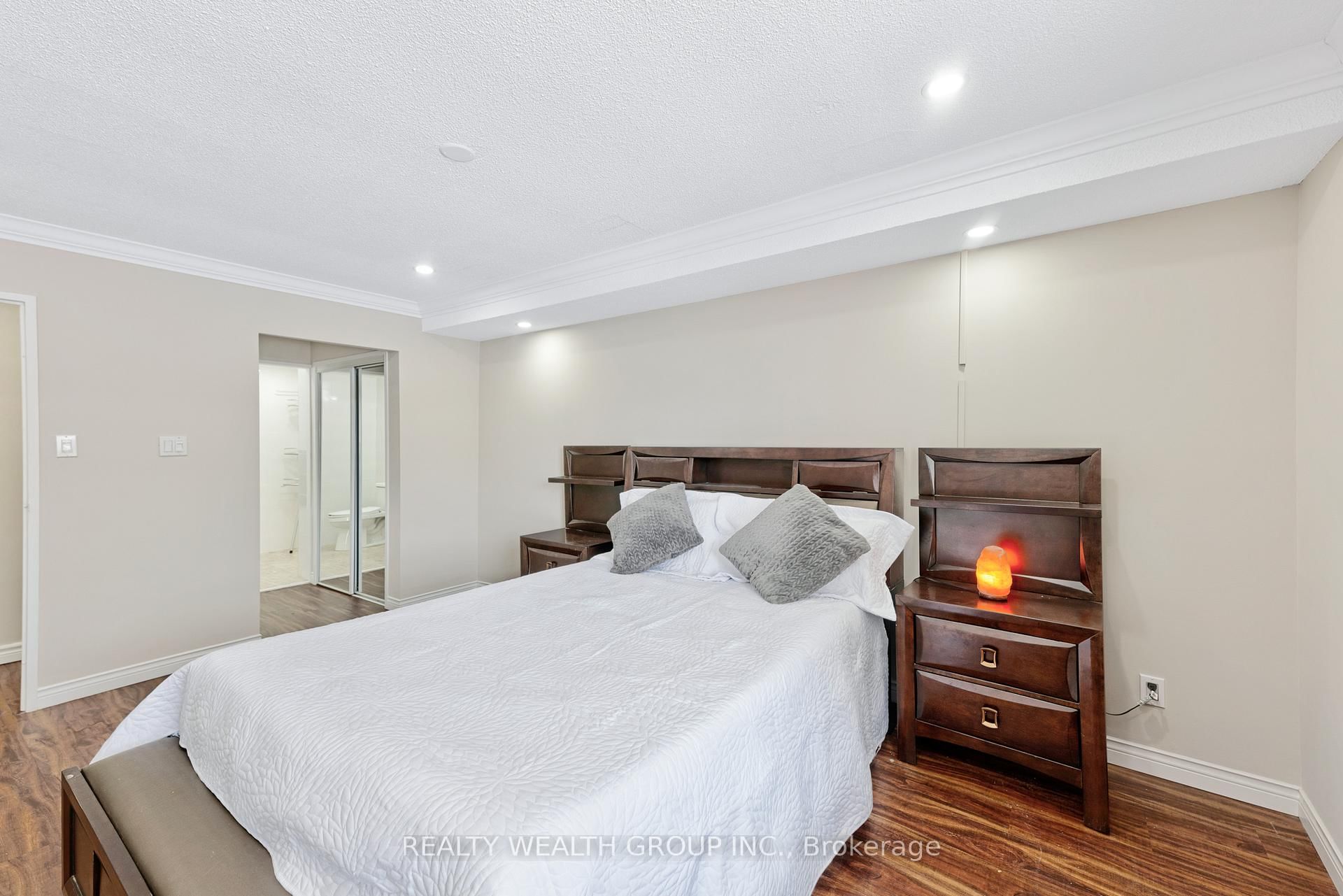 155 Main Street N, Unit 221