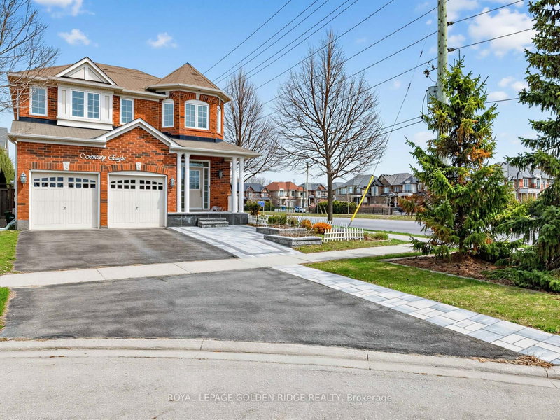 78 Bulmer Cres, Newmarket, L3X 3K1 | Image 2