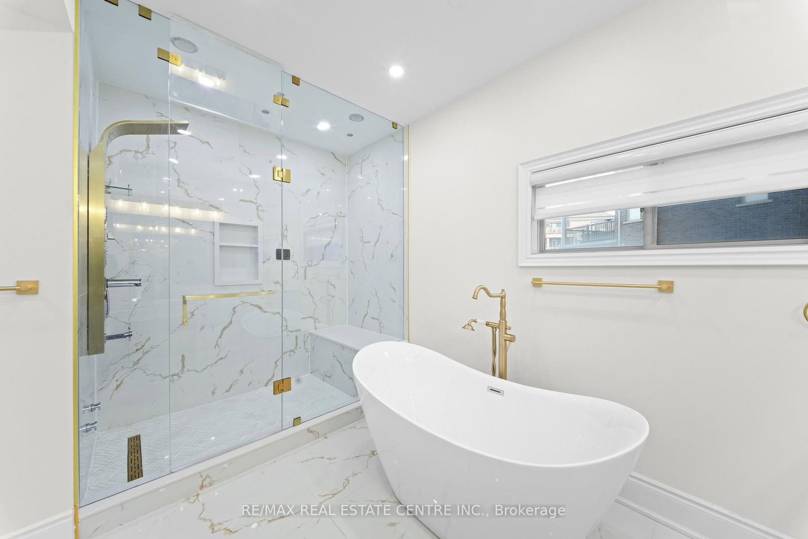 67 Rolling Green Court - Photo 42