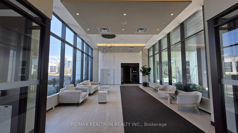 608 - 38 Honeycrisp Cres, Vaughan, L4K 0M8 | Image 2