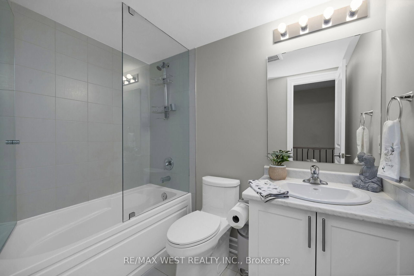 8208 Pine Valley Drive - Photo 35