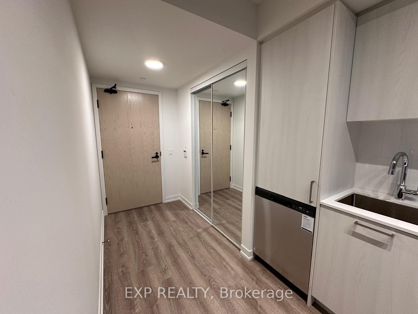 195 Commerce Street, Unit 708 - Photo 4