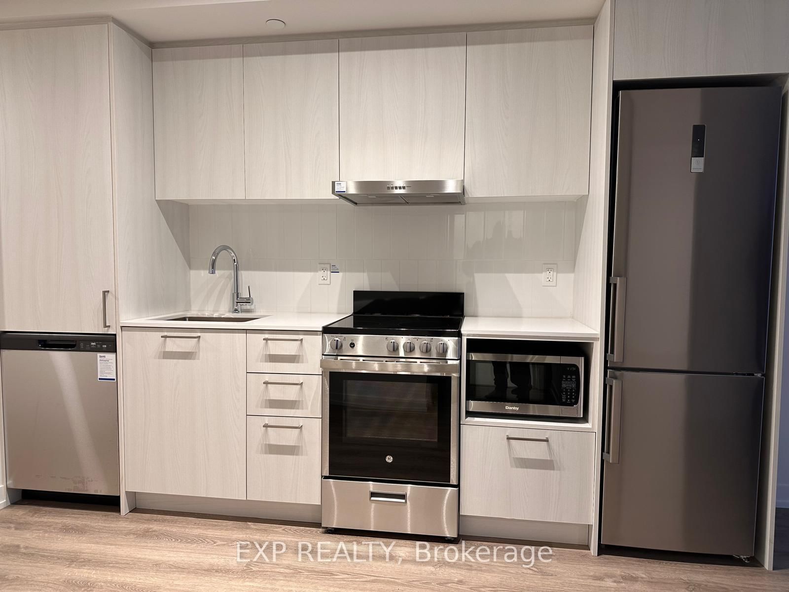 195 Commerce Street, Unit 708 - Photo 6