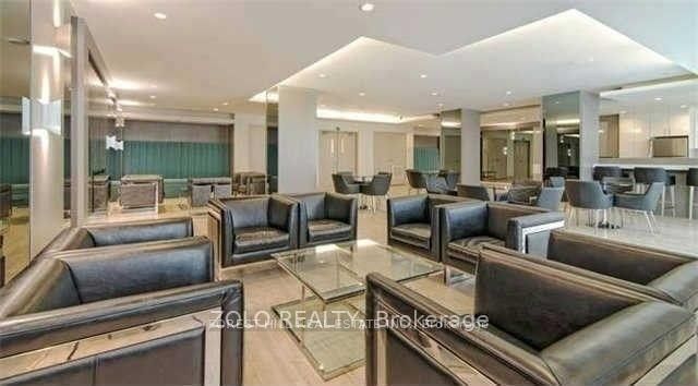 7165 Yonge Street, Unit 1712 - Photo 14