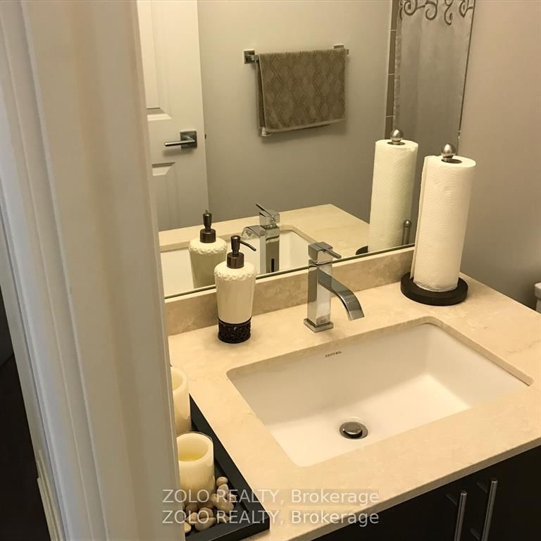 7165 Yonge Street, Unit 1712 - Photo 8