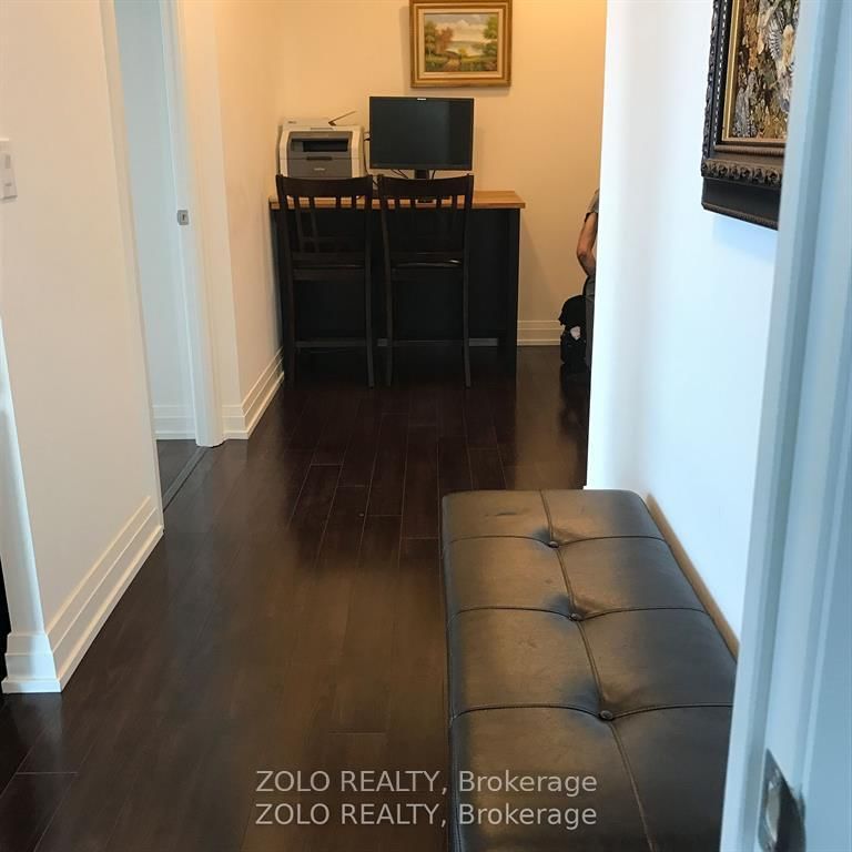 7165 Yonge Street, Unit 1712 - Photo 9