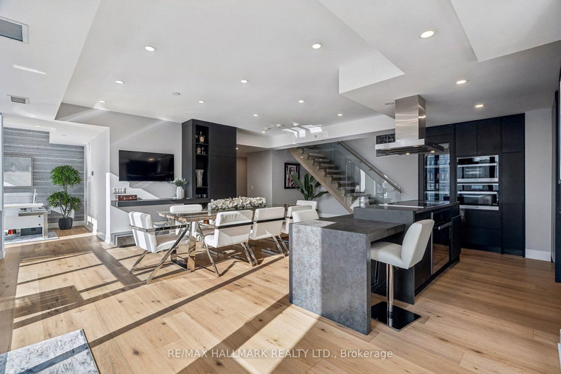 2908 Highway 7 Rd #PH3804, Vaughan, Ontario