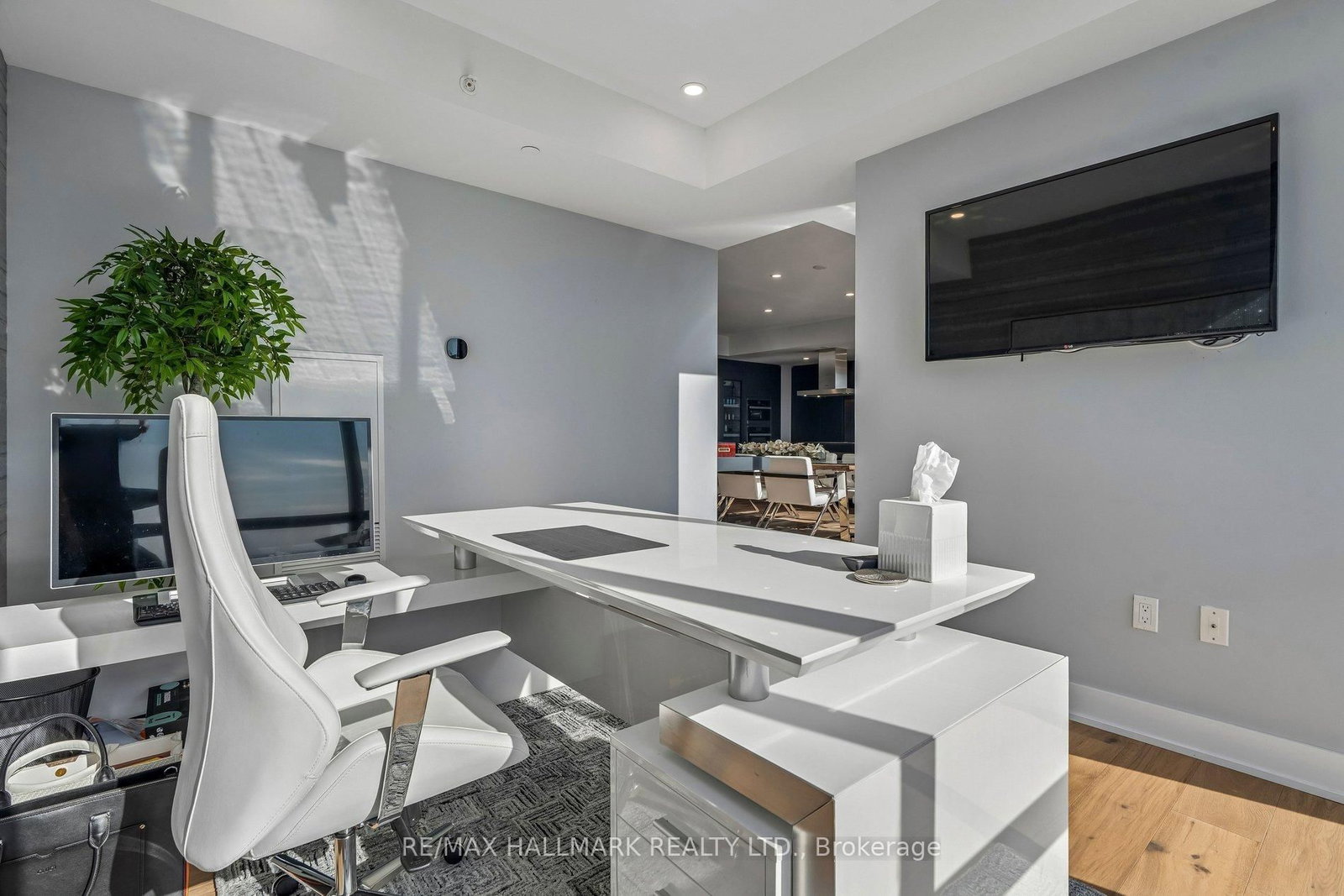 2908 Highway 7 Road, Unit PH3804 - Photo 13