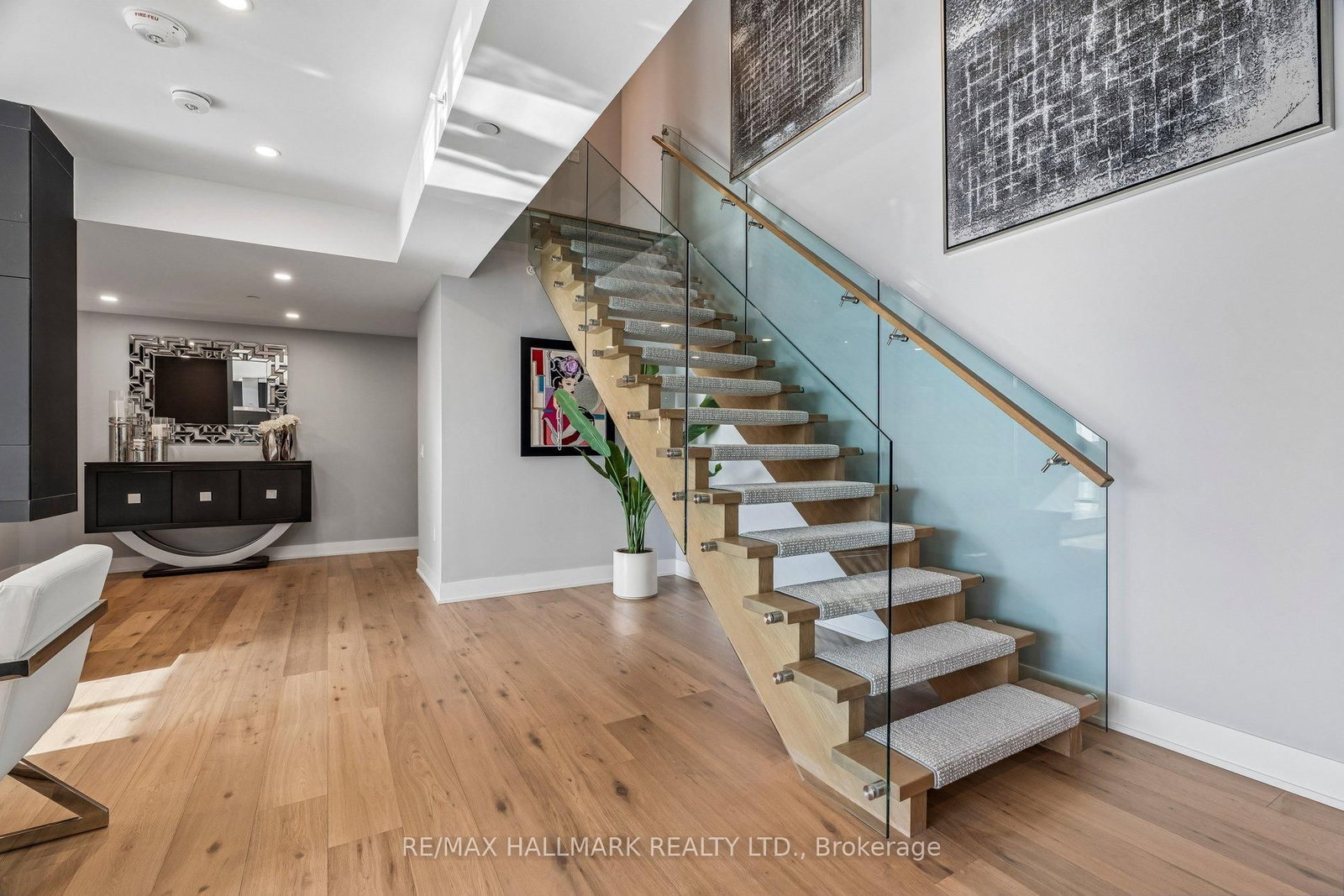 2908 Highway 7 Road, Unit PH3804 - Photo 26