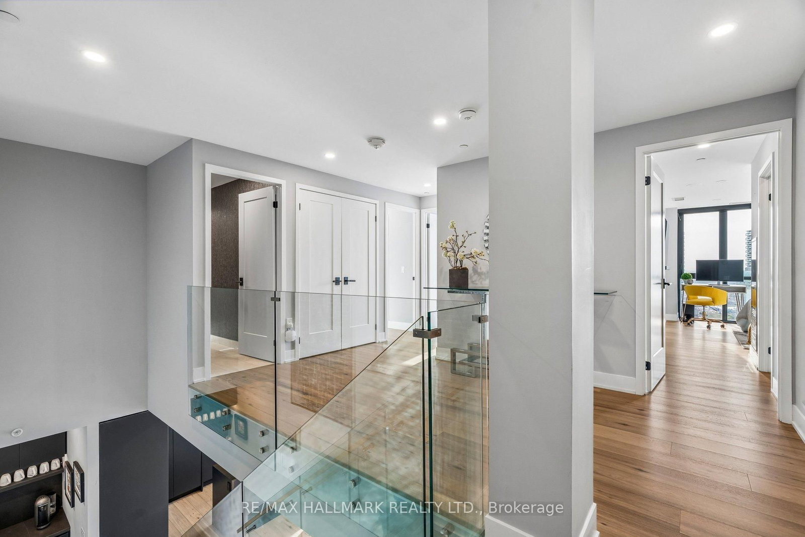 2908 Highway 7 Road, Unit PH3804 - Photo 28