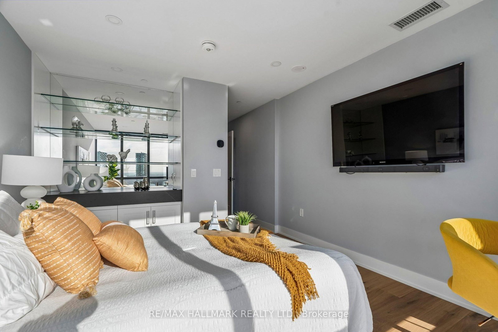 2908 Highway 7 Road, Unit PH3804 - Photo 38