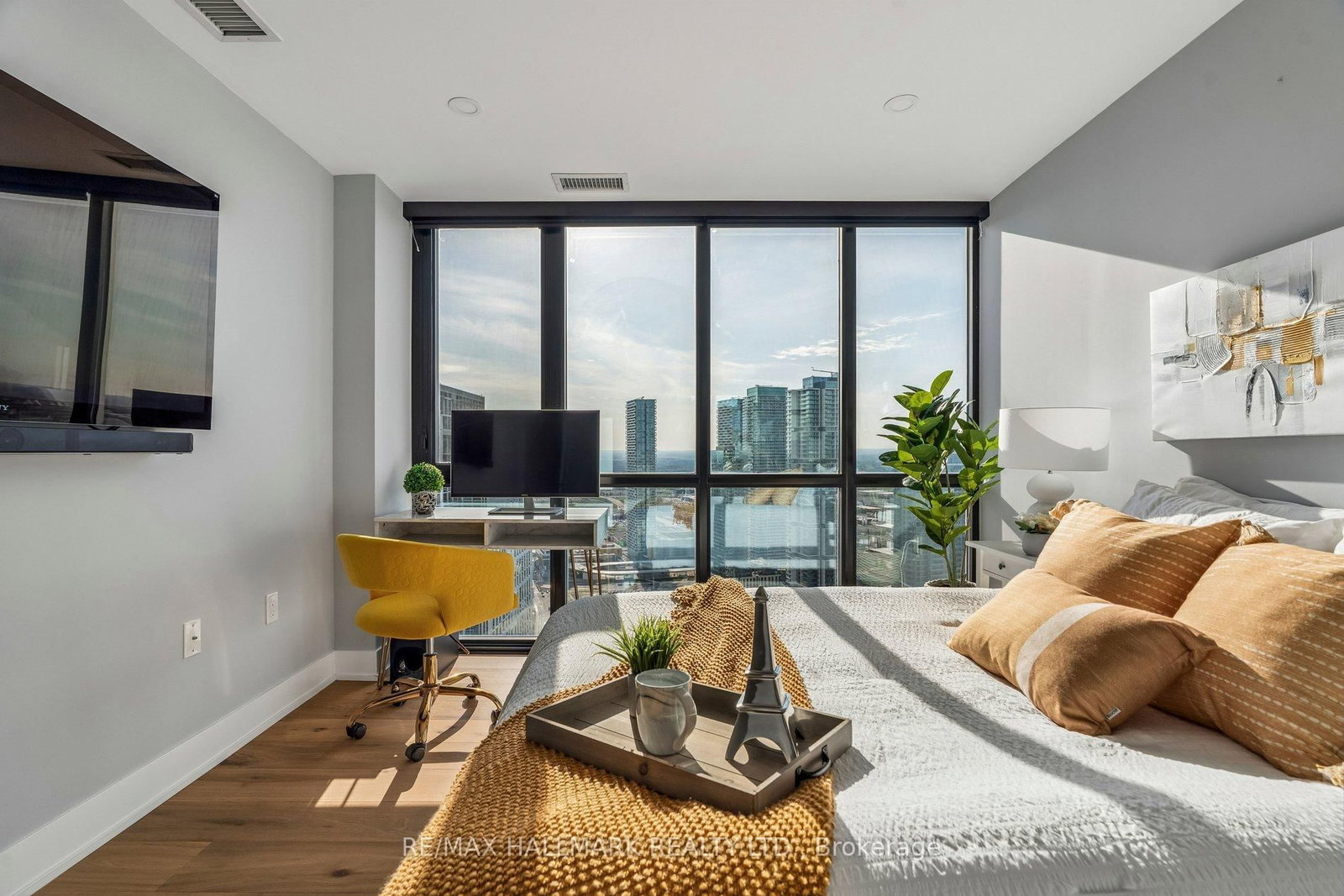 2908 Highway 7 Road, Unit PH3804 - Photo 39