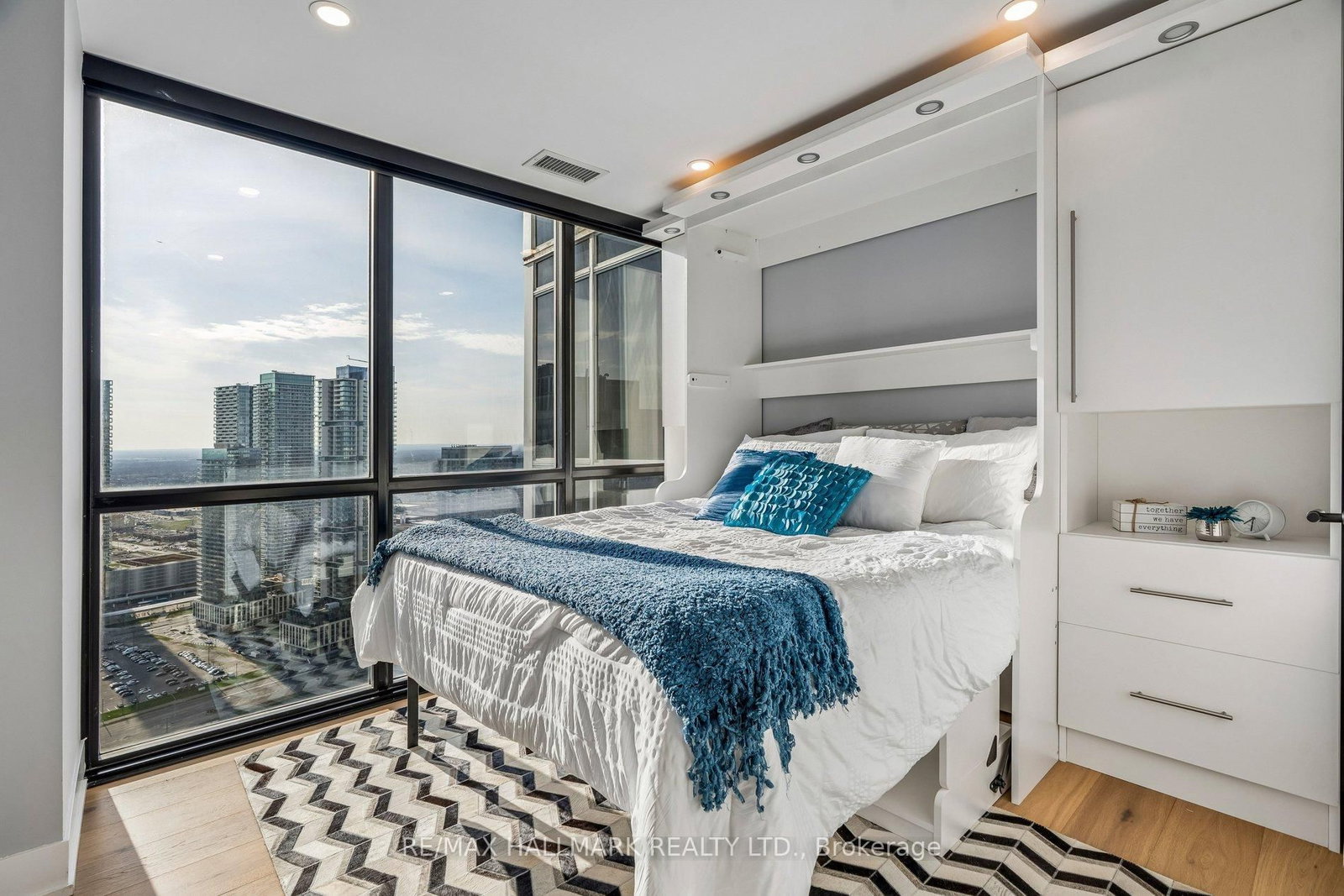 2908 Highway 7 Road, Unit PH3804 - Photo 41