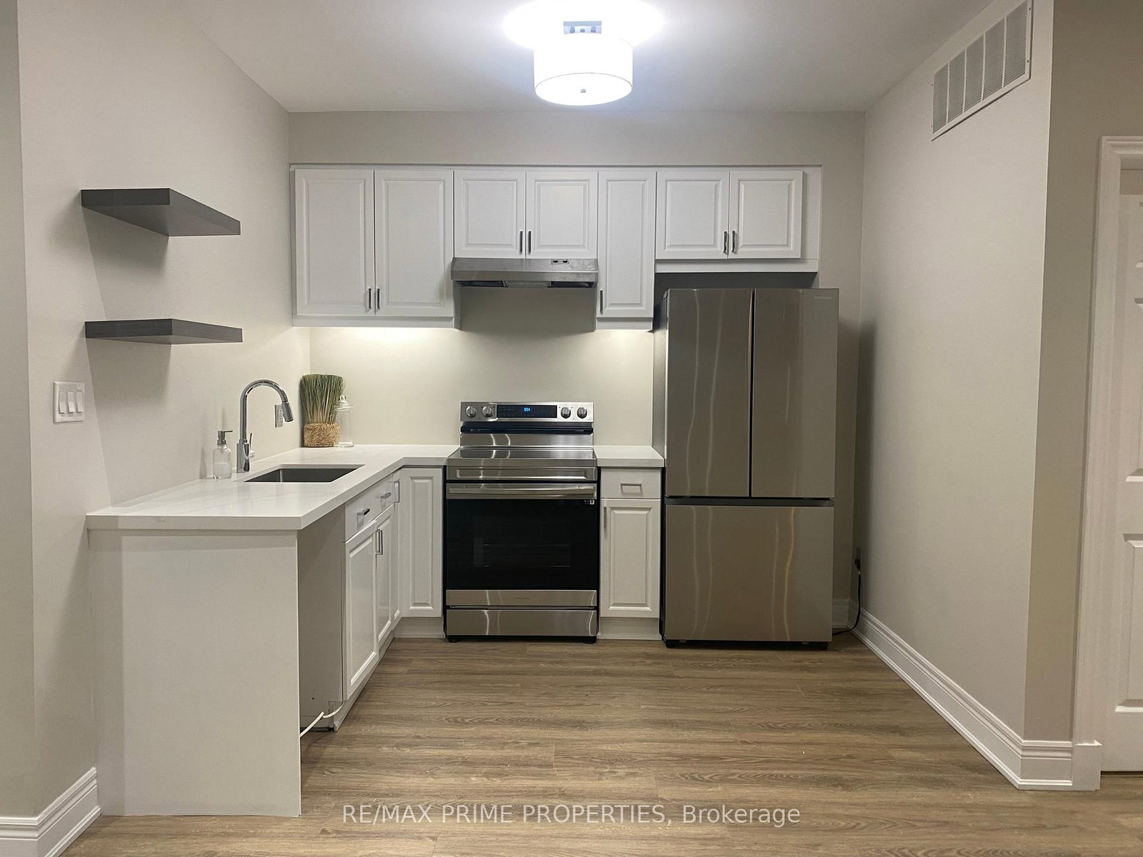 2929 Bur Oak Avenue, Unit Main - Photo 7