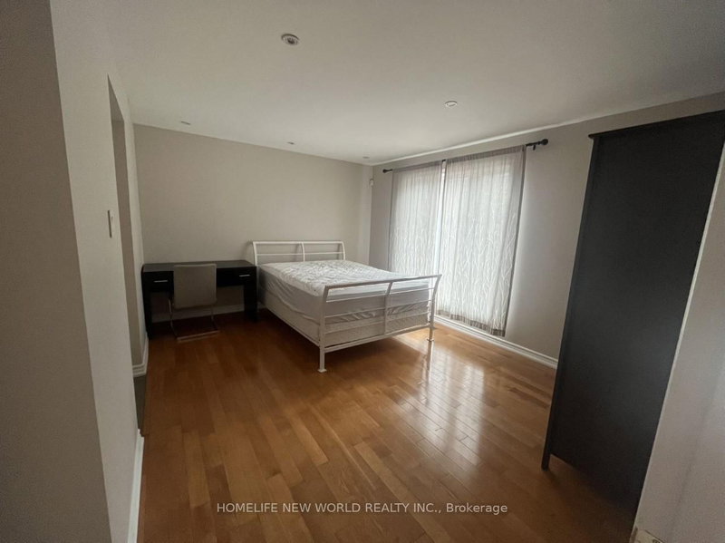 91 Pepperell Cres, Markham, L3R 3G9 | Image 3