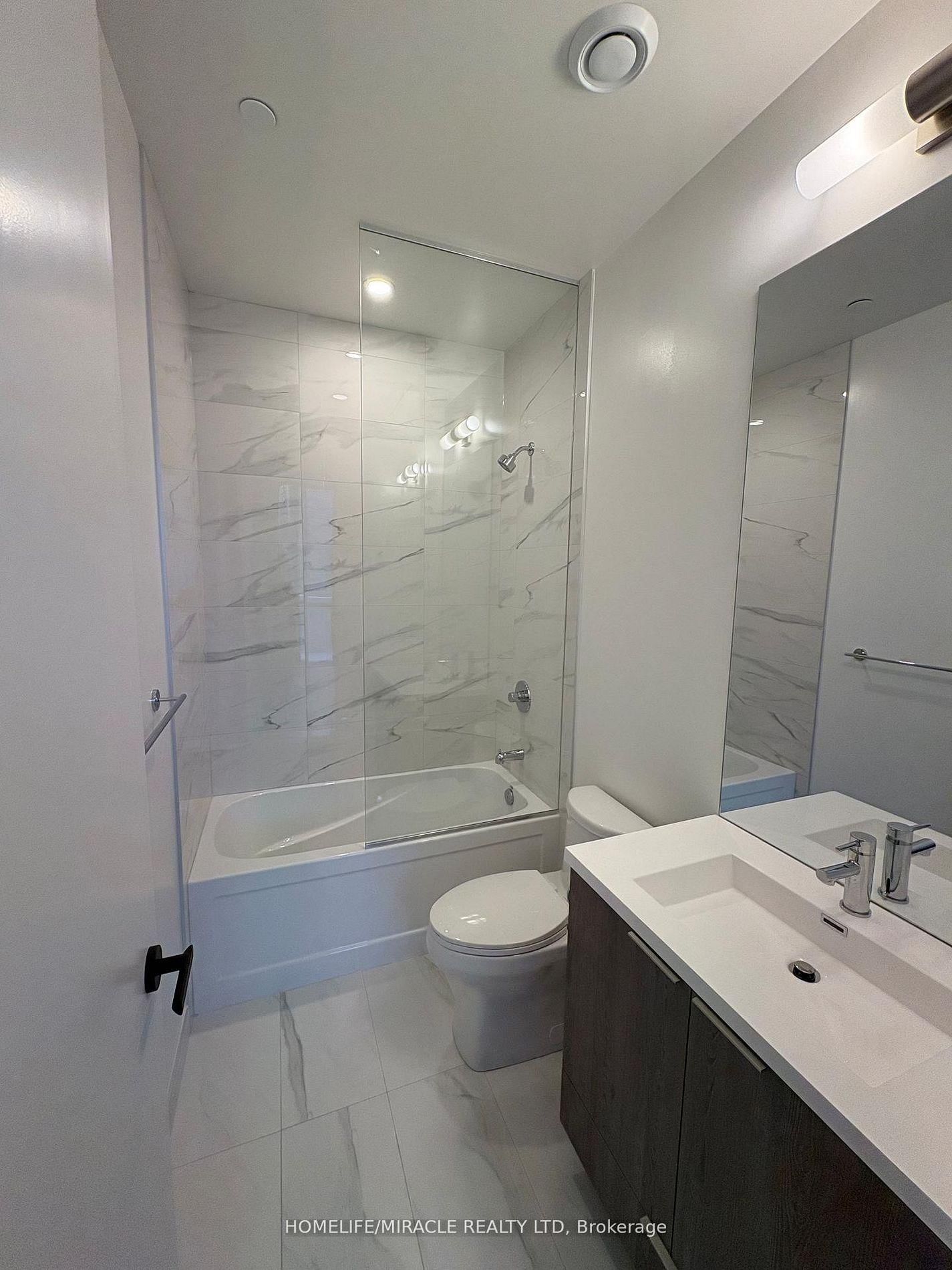 8 Interchange Way, Unit 607 - Photo 5