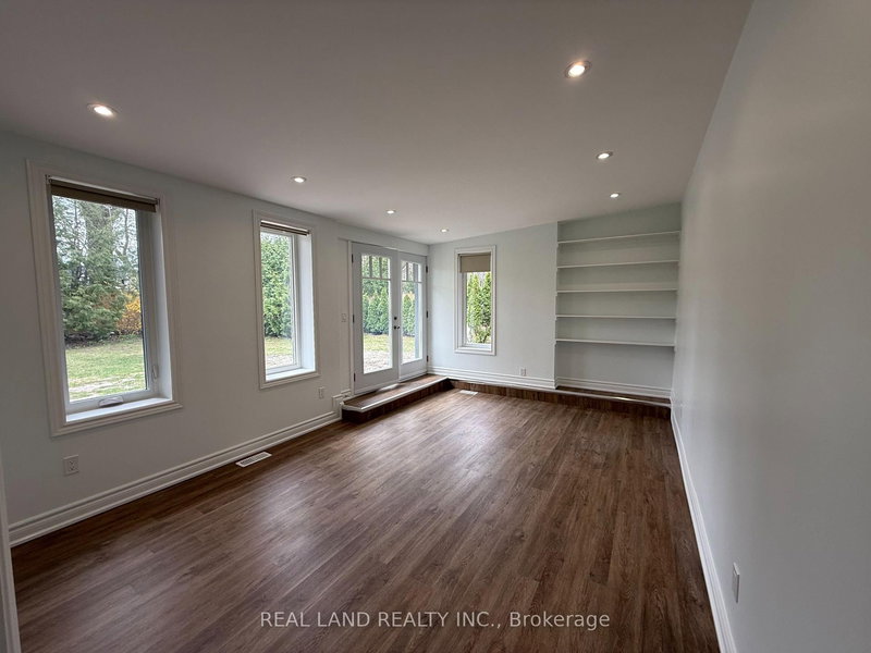 2 (Back) - 220 Millard Ave, Newmarket, L3Y 1Z2 | Image 2